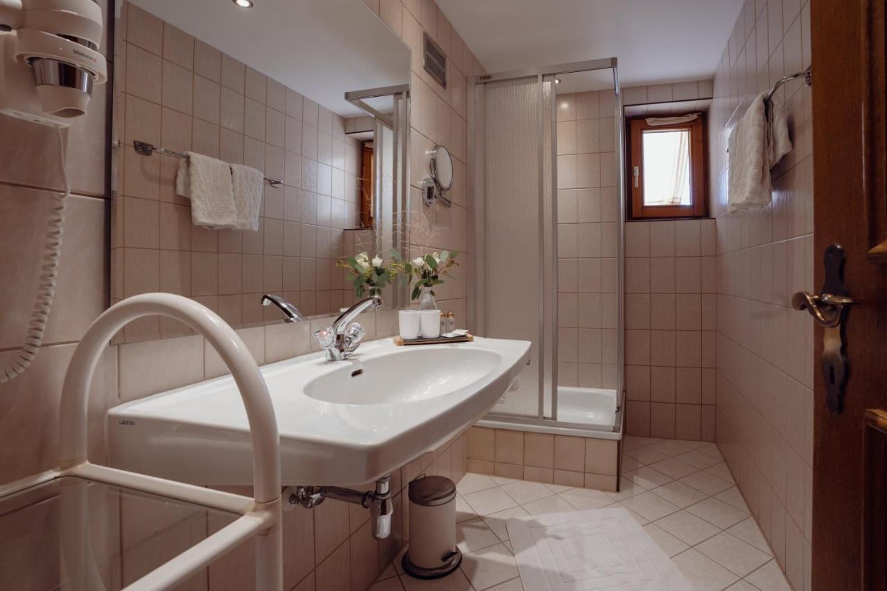 Beim Kathrein Hotel Galtuer Luaran gambar